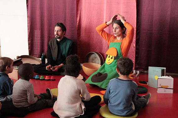 Tablier à histoires Machin-chose Tablier à histoires Machin-chose