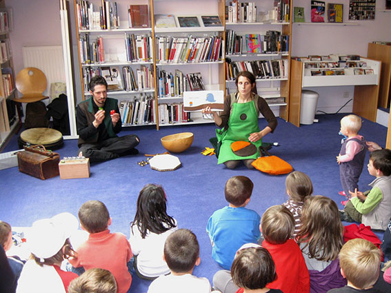 Tablier à histoires Machin-chose Tablier à histoires Machin-chose